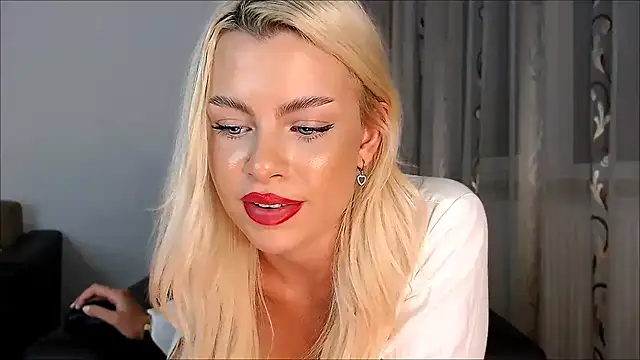 BonieBonita online show from September 27, 11:45 pm