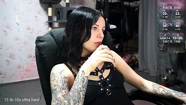 lera smith online show from April 5, 9:58 pm