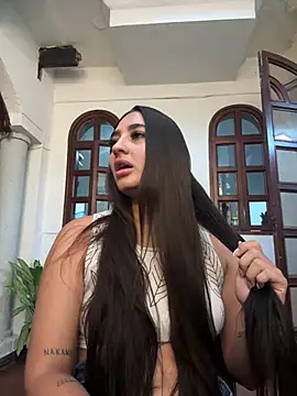 JasmineRhodes online show from July 21, 1:23 pm