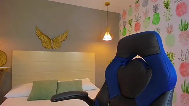 kitty sweeety  online show from November 1, 7:07 pm