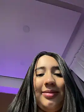 Michelle Zoe online show from April 21, 2:51 am