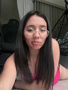 Michelle Zoe online show from February 12, 10:55 pm