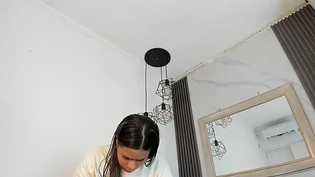 keyla mejia online show from May 29, 12:14 pm