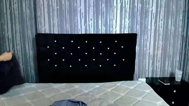 Alicee Moonn online show from February 17, 8:41 pm