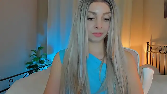 Snapshot of VelvetEliza chatting on September 23, 9:24 pm VelvetEliza online show from September 23, 9:24 pm