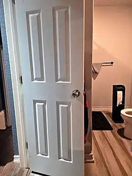 valeriejane online show from November 3, 9:19 pm