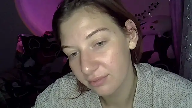 Lily Ember online show from November 20, 6:20 pm