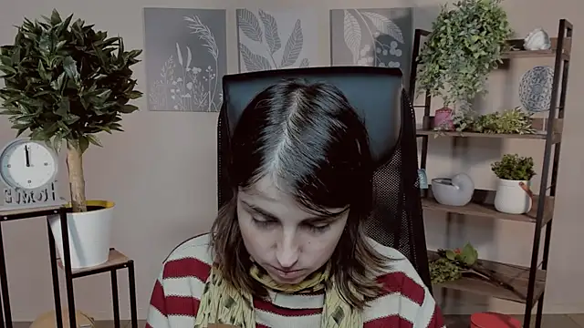 MartaEdams online show from November 26, 6:36 am