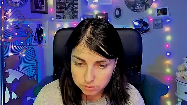 MartaEdams online show from January 13, 6:19 am