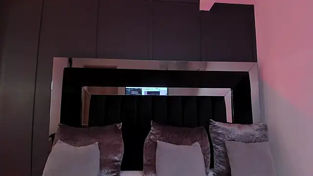 Snapshot of sofiaa_brown chatting on October 17, 4:59 am sofiaa brown online show from October 17, 4:59 am