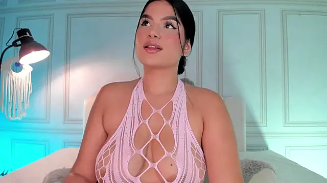 Kendall Jonss1 online show from November 3, 10:41 am