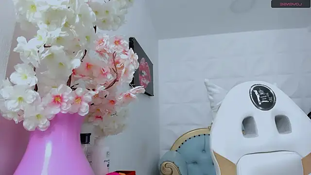 eimy skinny  online show from November 4, 6:46 pm