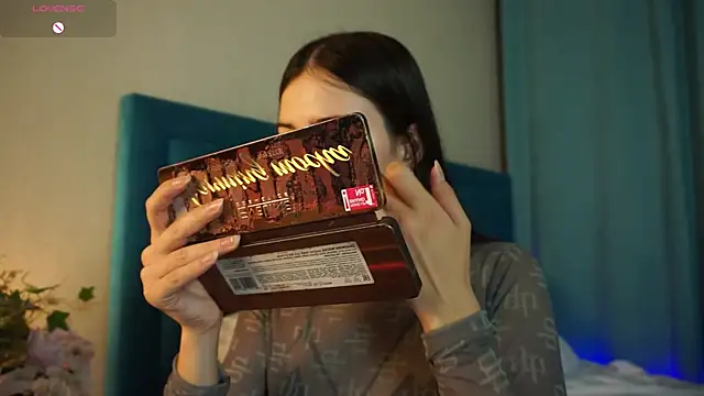 ywixos online show from October 26, 2:34 pm