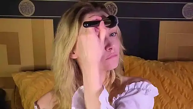 CindyFors online show from November 5, 9:42 pm