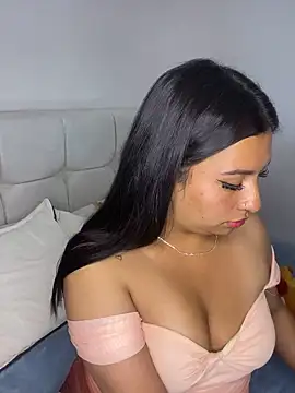 Issa Santana online show from February 9, 9:06 pm