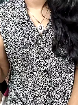 Hotty Sonali online show from April 14, 8:47 am