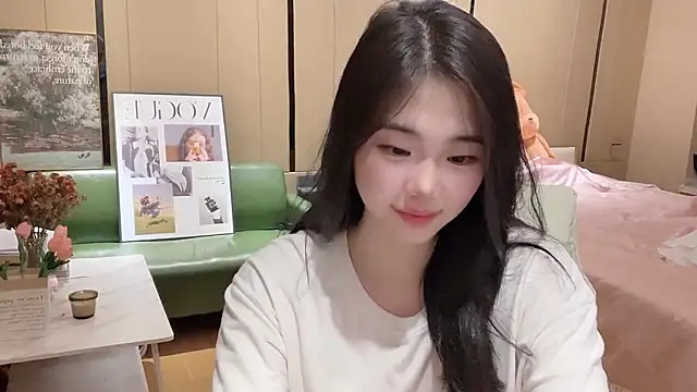 Snapshot of suki-1 chatting on October 3, 3:50 pm suki-1 online show from October 3, 3:50 pm