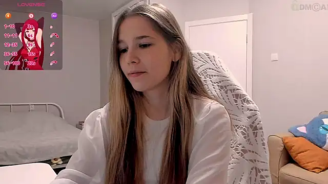 ValerieBubbles online show from October 17, 12:36 am