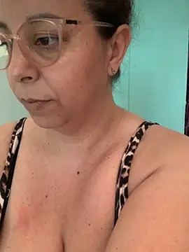 LupeLok online show from November 17, 4:40 pm