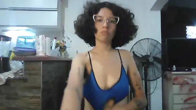 loliporomero online show from October 17, 1:42 am