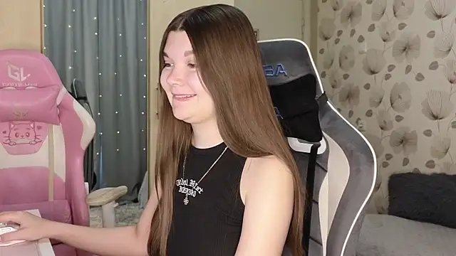  cute ice online show from May 18, 9:04 am