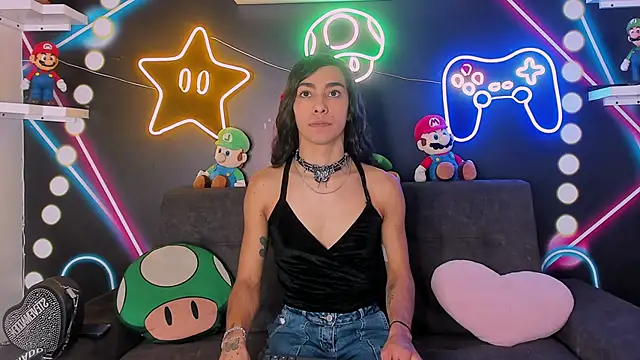 TiffValentinee  online show from September 8, 8:08 pm