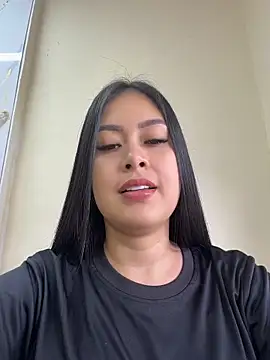 CrisMarulanda online show from June 16, 4:41 pm