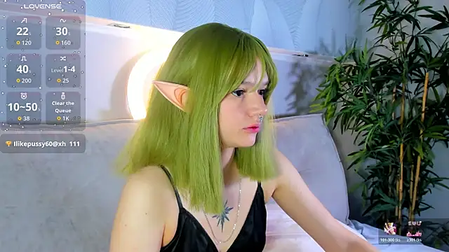 Molly Platt online show from November 14, 9:42 am