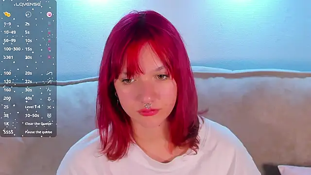 Snapshot of Molly_Platt chatting on September 10, 1:44 pm Molly Platt online show from September 10, 1:44 pm
