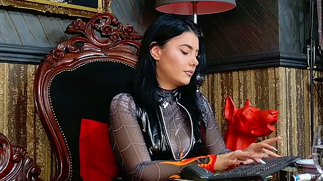 MistressEly online show from October 31, 1:26 pm