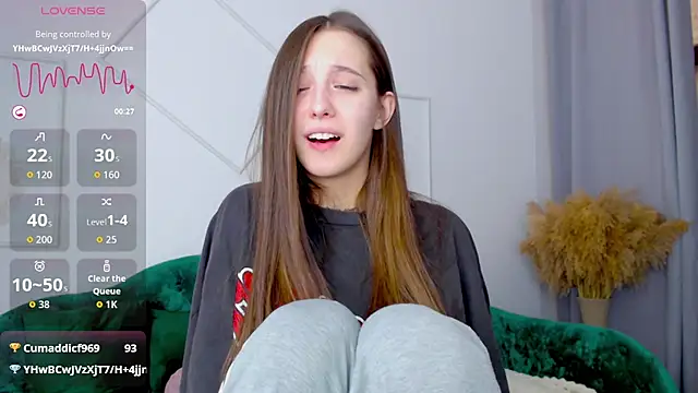 Little cherryy   online show from September 20, 6:45 am