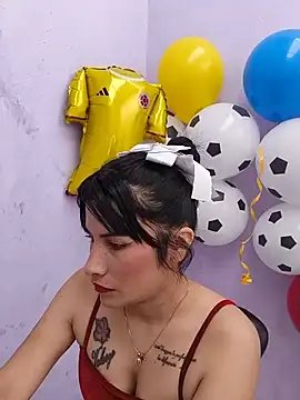 karinnahotdirty online show from July 4, 9:32 pm