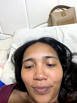 effie castroo online show from October 4, 8:35 pm