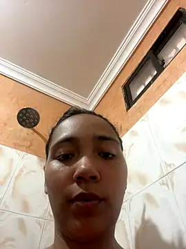 effie castroo online show from December 14, 7:19 pm