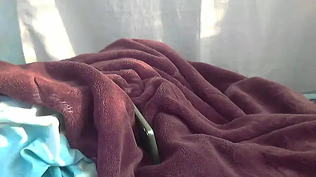 sexythae32 online show from September 12, 4:57 am