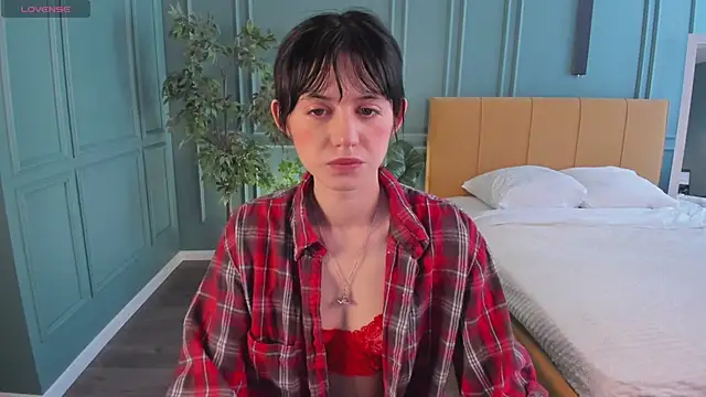 chloe dreammm online show from April 19, 5:29 am