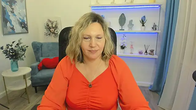 NinaStarle online show from May 5, 12:52 pm