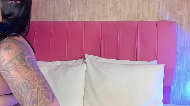 Kendra kobein online show from December 13, 8:59 pm