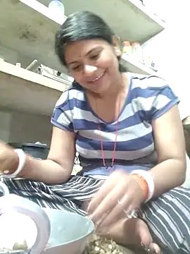 couple 71 online show from April 12, 2:31 pm