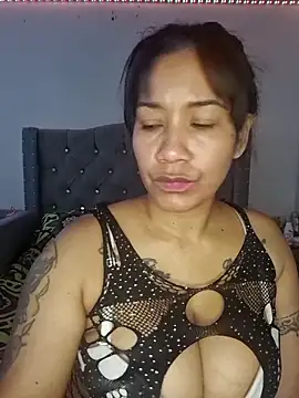 violettaa millerss online show from February 16, 8:09 pm