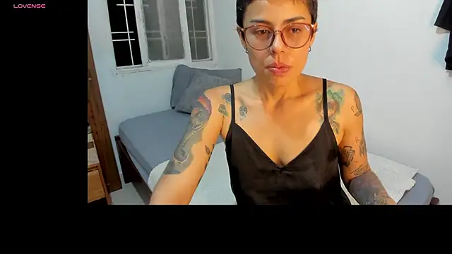 natt op online show from December 3, 2:14 am