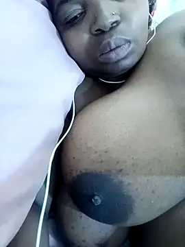 ShySexyBaddiexx online show from November 6, 9:26 am