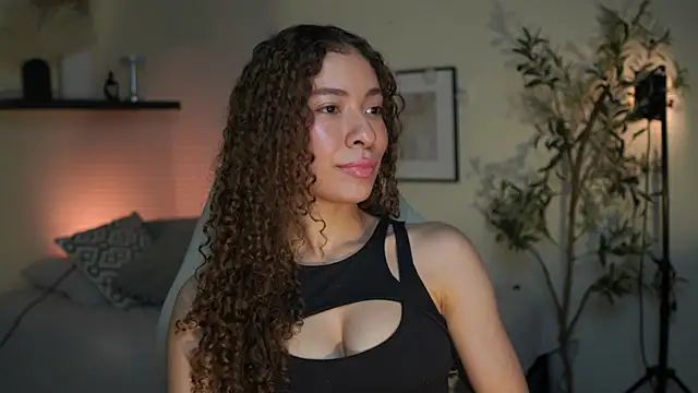 isabella-garcia- online show from July 23, 12:01 am