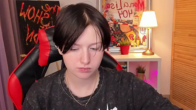 ayakskalermonss online show from September 17, 8:23 am