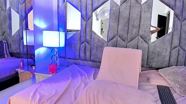 BestLadyMature online show from November 7, 7:52 pm