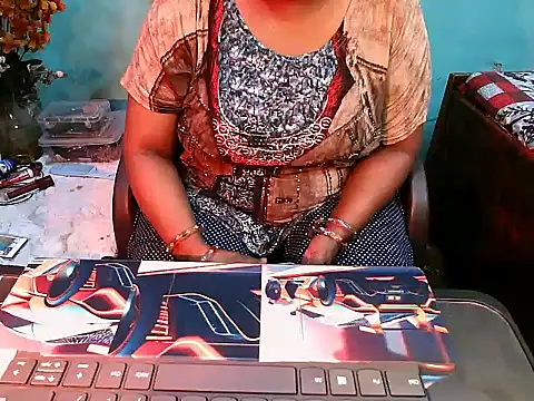 PREETI BABY online show from April 18, 4:31 pm