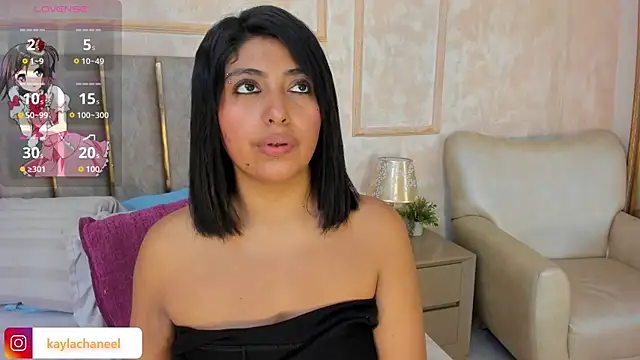 Kaylachannell online show from February 21, 3:40 am