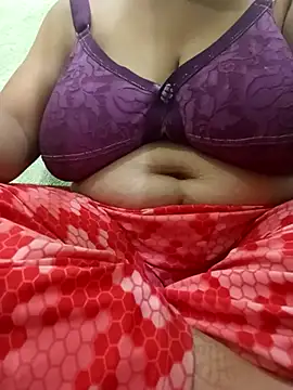 Snapshot of chocobbsneha567 chatting on September 14, 11:08 am chocobbsneha567 online show from September 14, 11:08 am