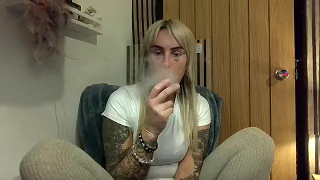 poppyinga1 online show from February 27, 7:24 pm