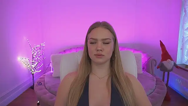 CelesteNoir online show from January 9, 9:24 am